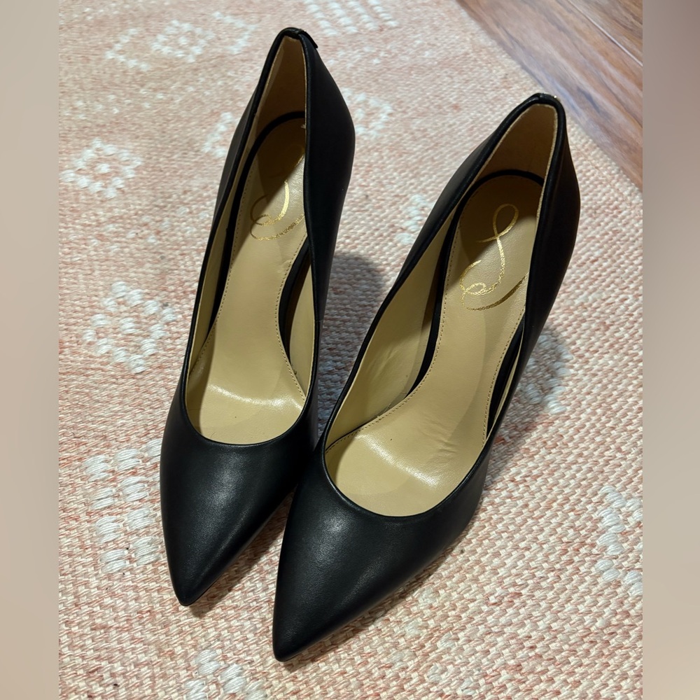 Sam Edelman Black Pointed-Toe Leather Pumps